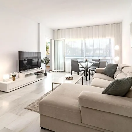 Pr20 - Good Located Flat Puerto Banus * Marbella