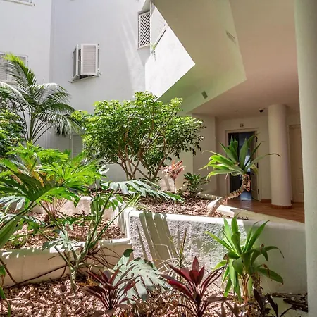 Apartment Pr20 - Good Located Flat Puerto Banus Marbella
